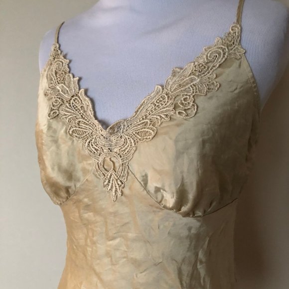 Silk Camisole Small Beige . . - Picture 4 of 9
